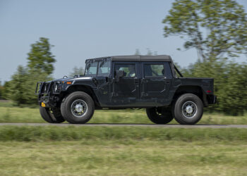 AM General Hummer H1 Alpha
