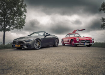 Mercedes-Benz SL 63 AMG meets 300 SL